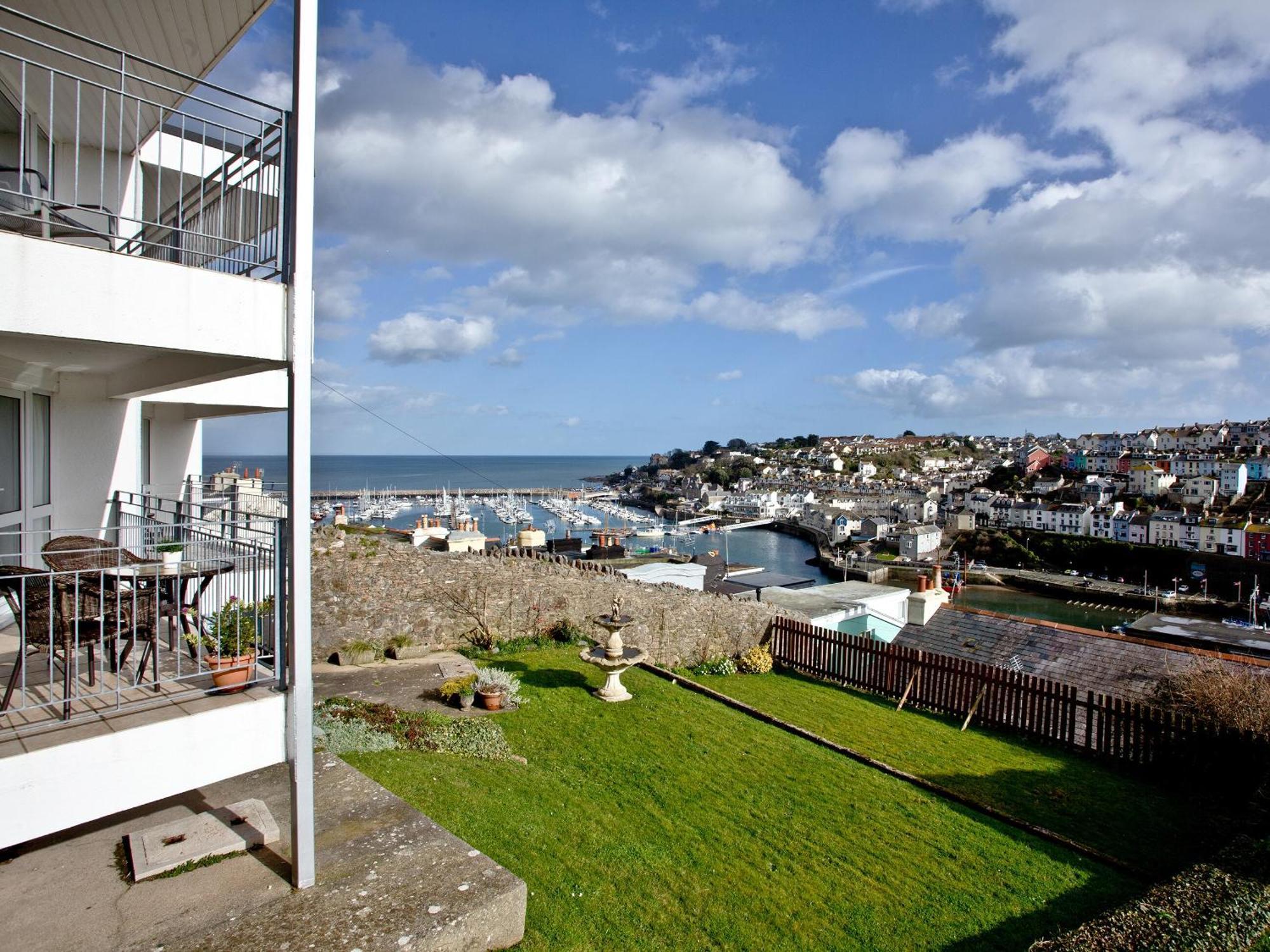 3 Linden Court * Brixham